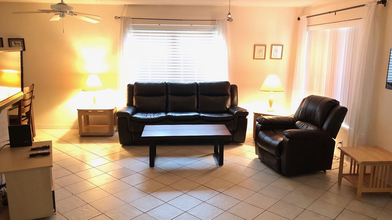 Photo of Livingroom in Broadview Park