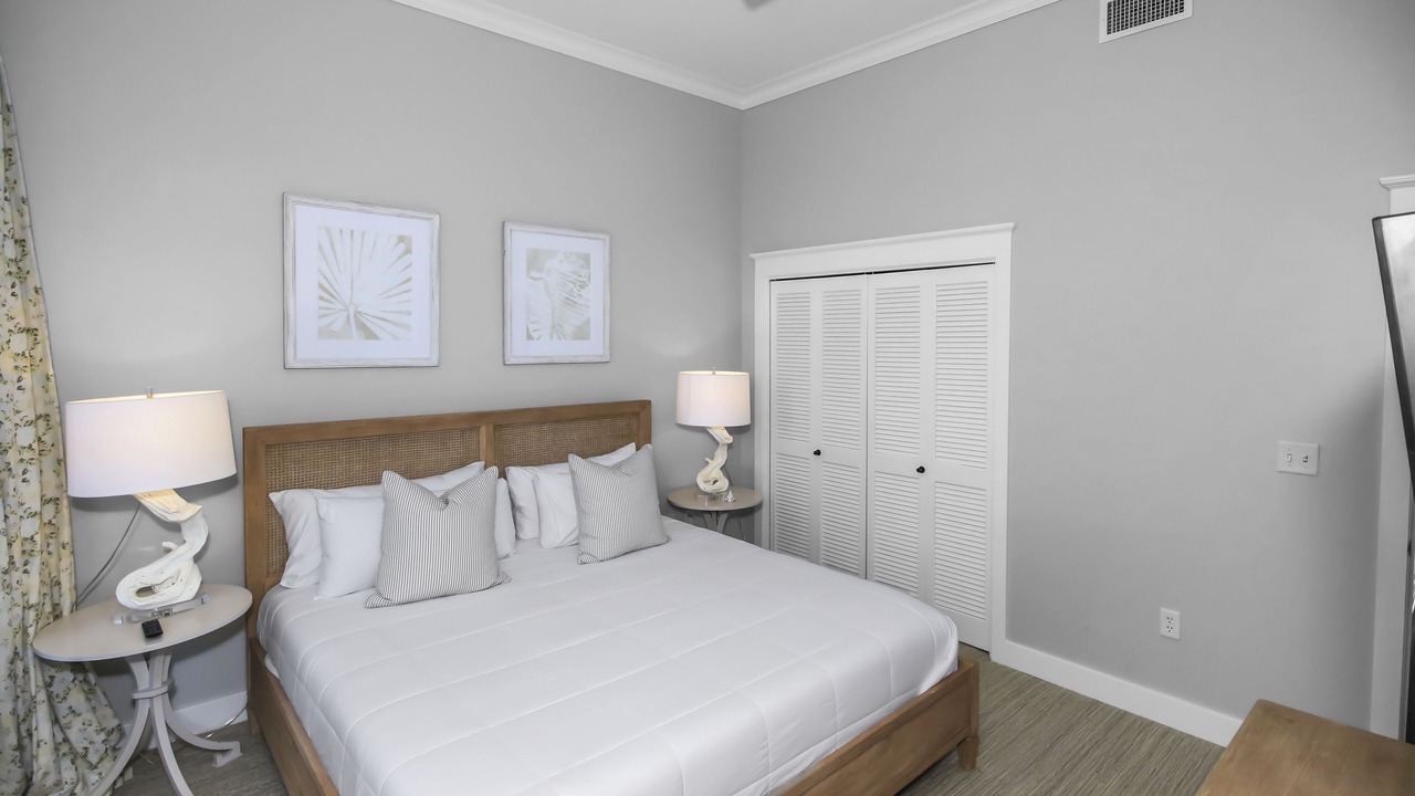 Photo of Bedroom in Beach District