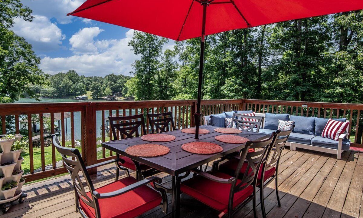 Photo of Outdoor in Huddleston