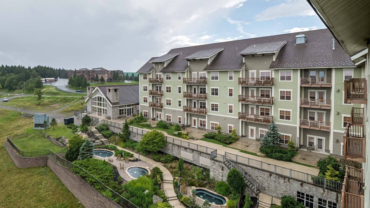 Photo of Outdoor in Snowshoe