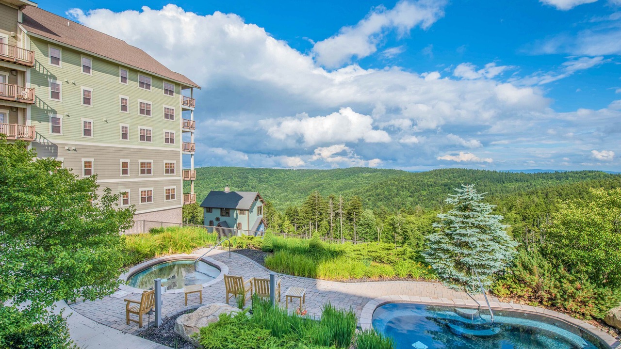 Photo of Outdoor in Snowshoe