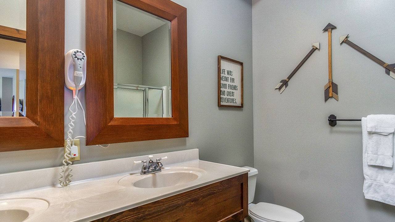 Photo of Bathroom in Snowshoe
