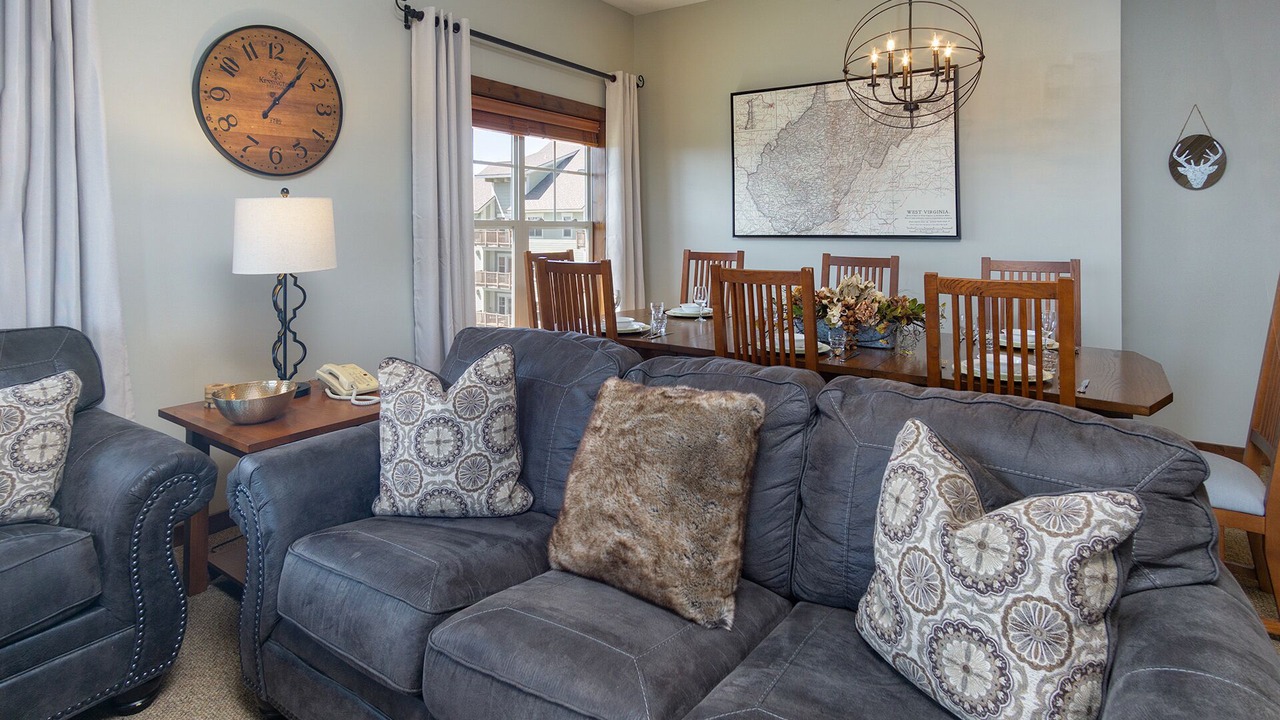 Photo of Livingroom in Snowshoe