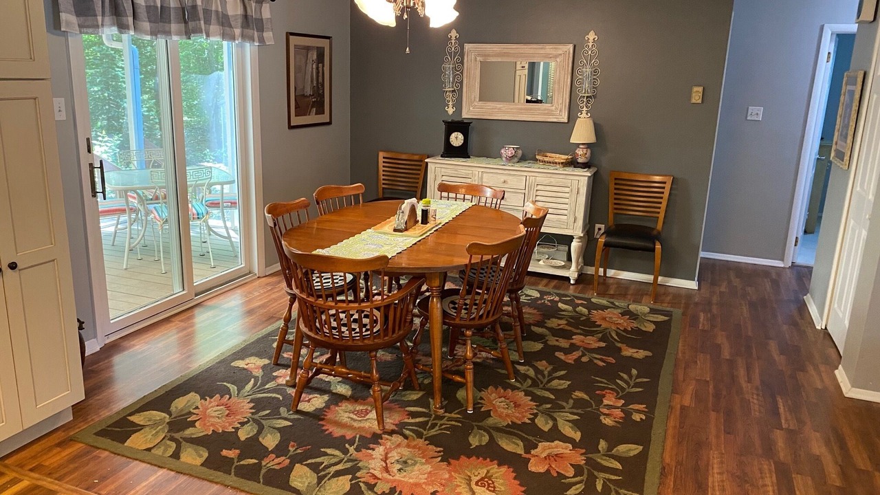 Photo of Livingroom in Lower Township