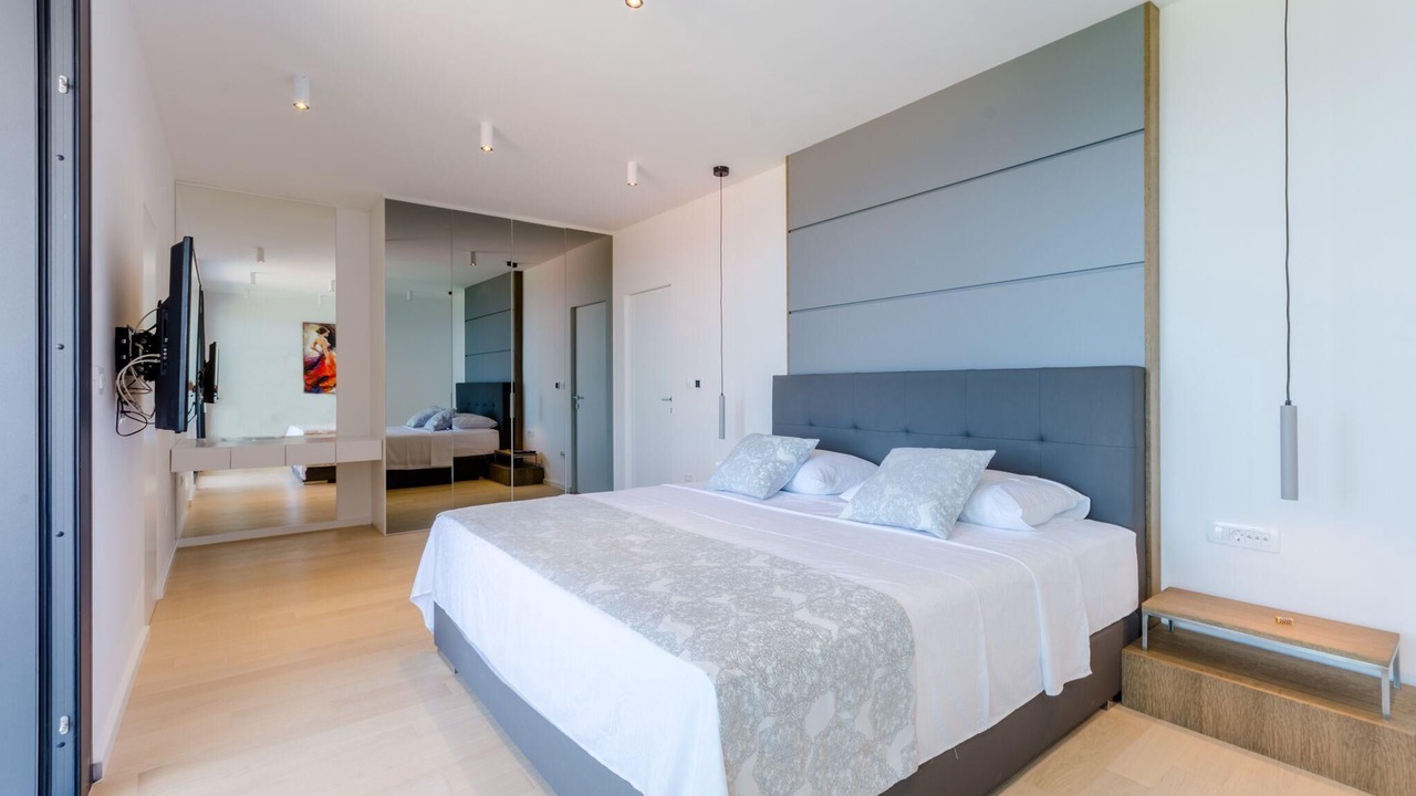 Photo of Bedroom in Sutivan