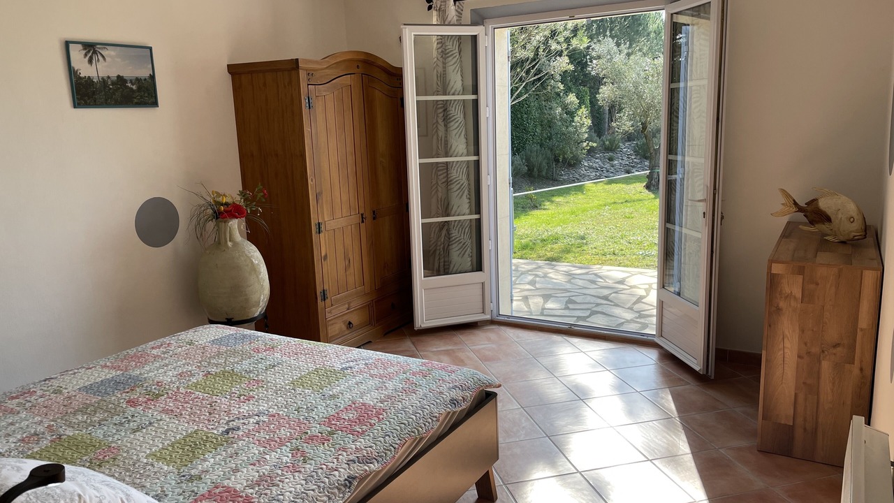 Photo of Bedroom in L'Isle-sur-la-Sorgue