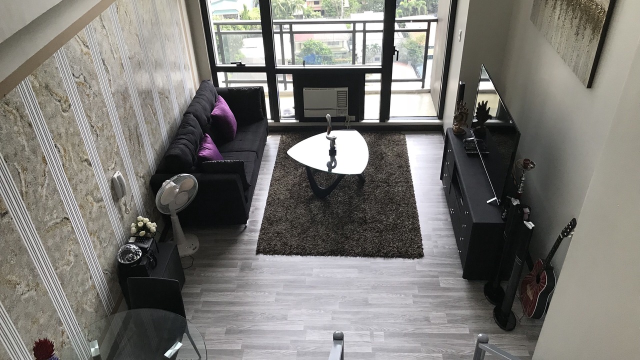 Photo of Livingroom in Downtown