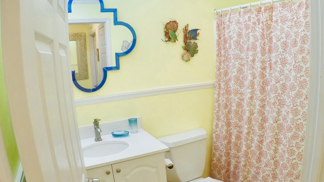 Photo of Bathroom in Marathon