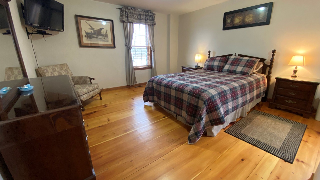 Photo of Bedroom in South Rutland