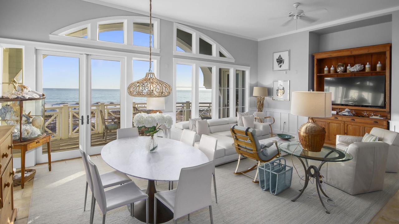 Photo of Livingroom in WaterSound Beach