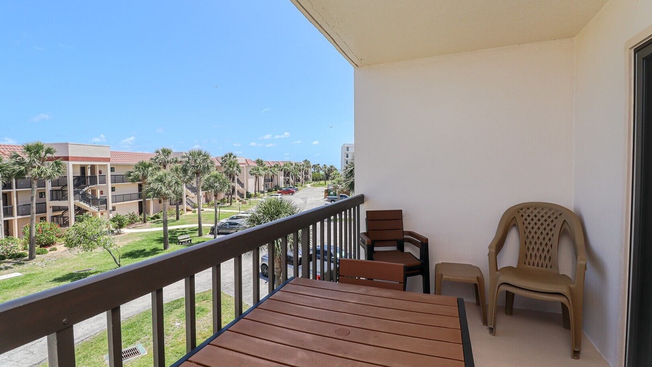 Photo of Patio Balcony in Butler Beach