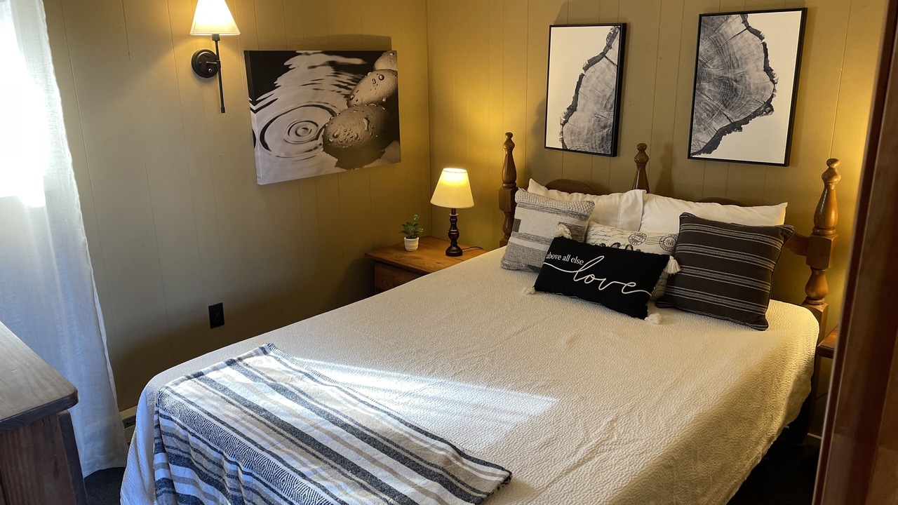 Photo of Bedroom in Elkton