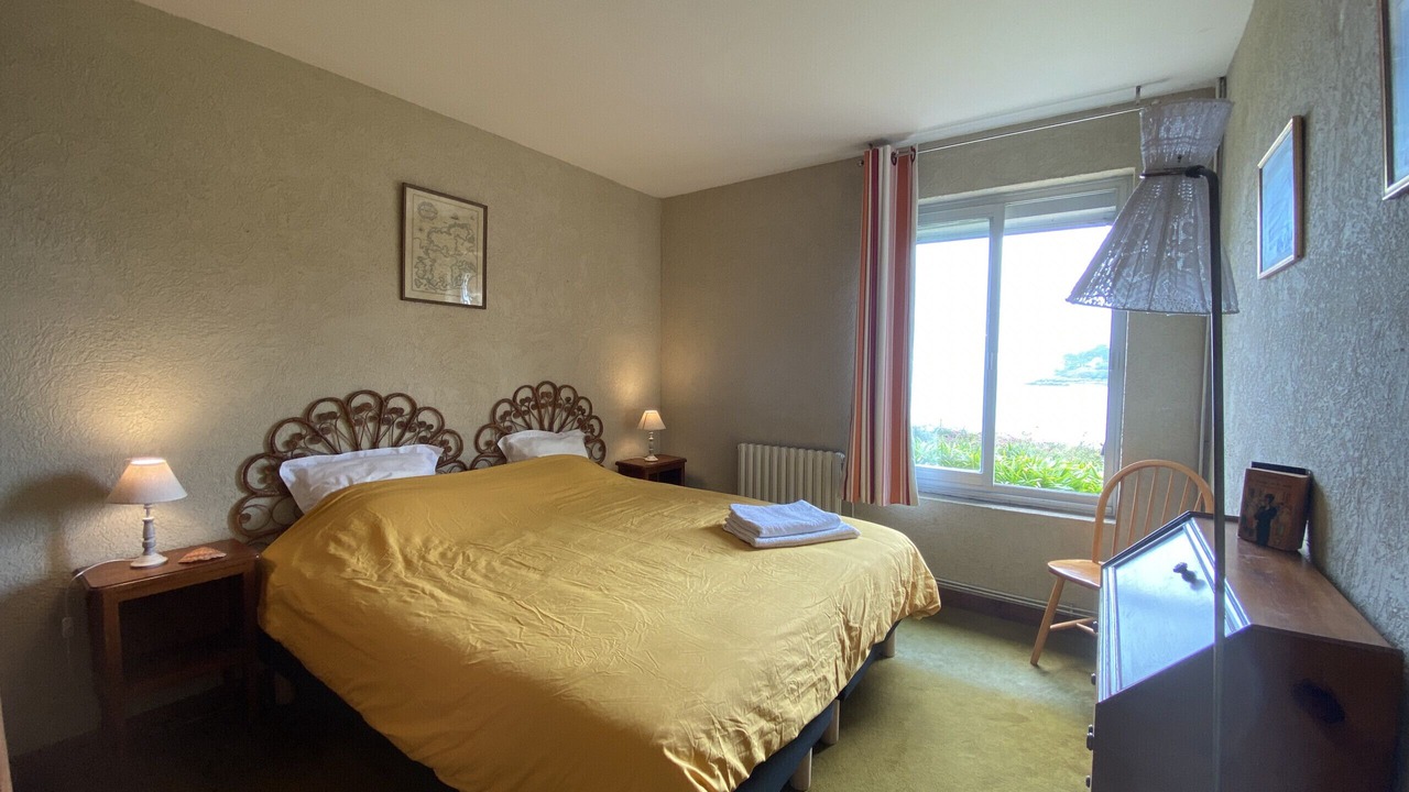 Photo of Bedroom in Ile-de-Brehat