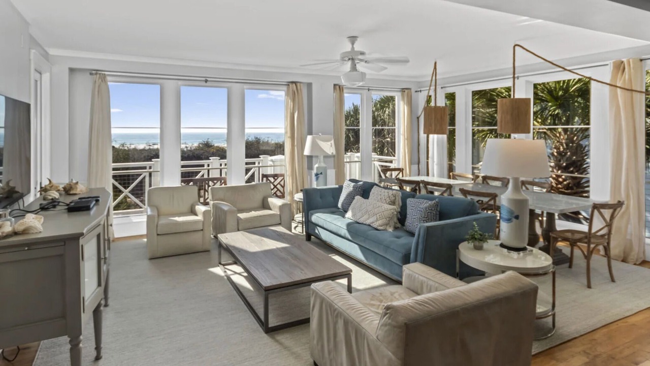 Photo of Livingroom in WaterSound Beach