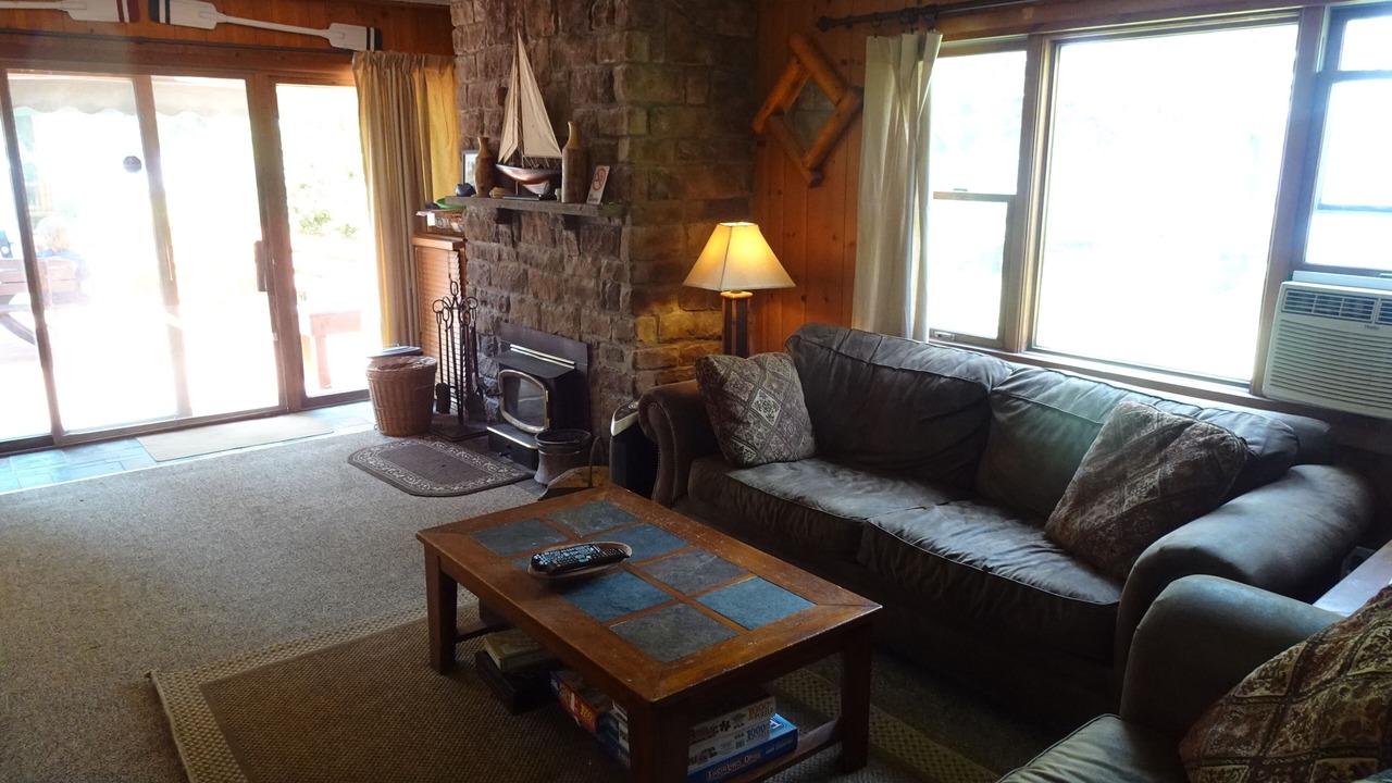 Photo of Livingroom in Honeoye