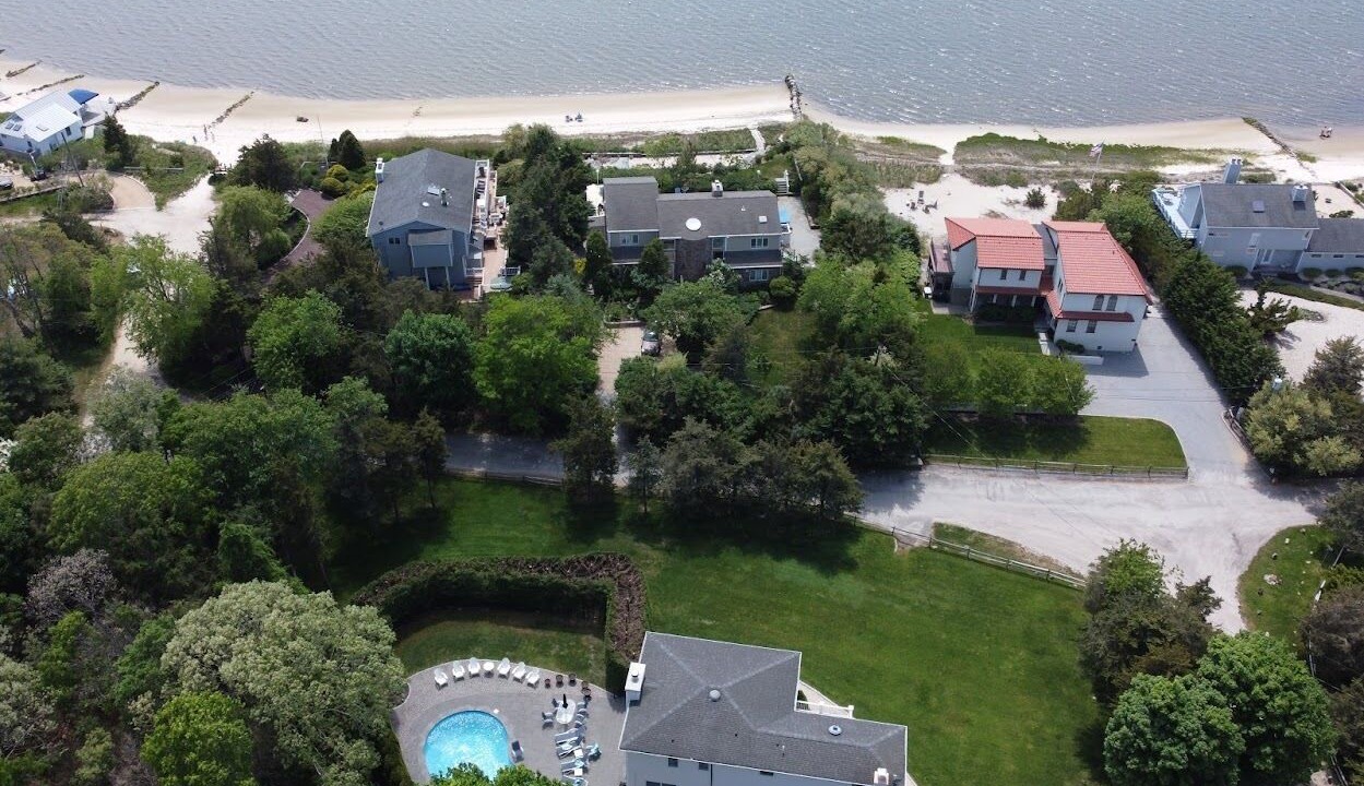 Photo of Others in Hampton Bays