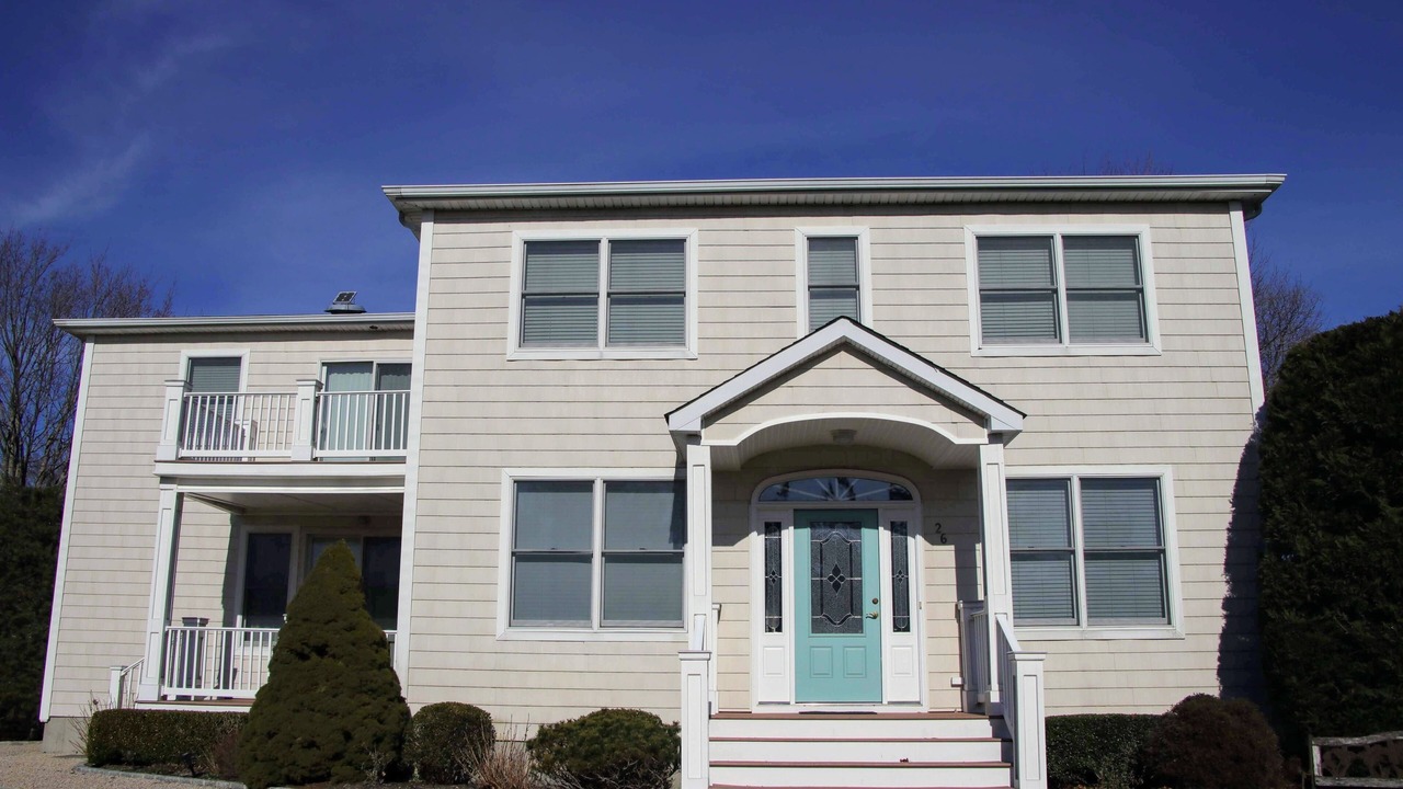 Photo of Others in Hampton Bays