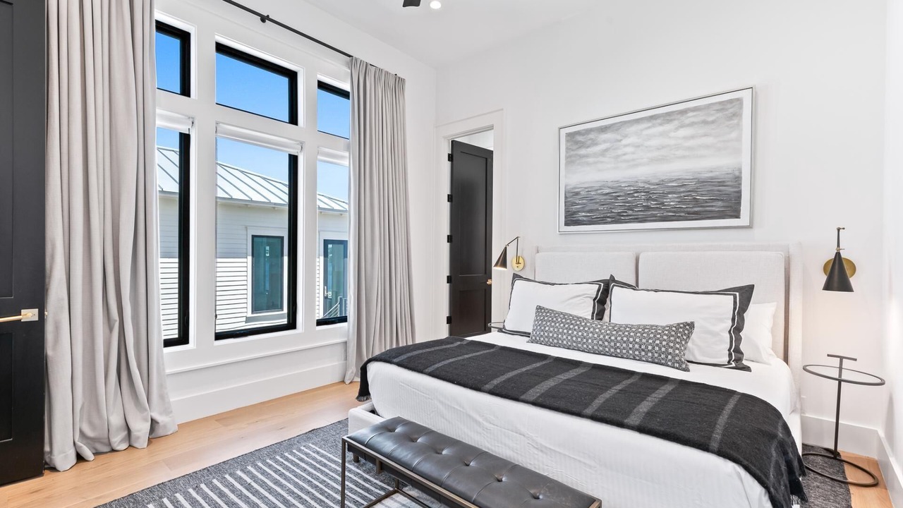 Photo of Bedroom in Seagrove Beach