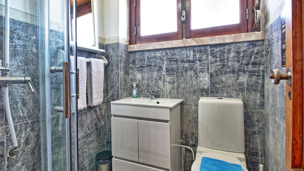 Photo of Bathroom in Alfama