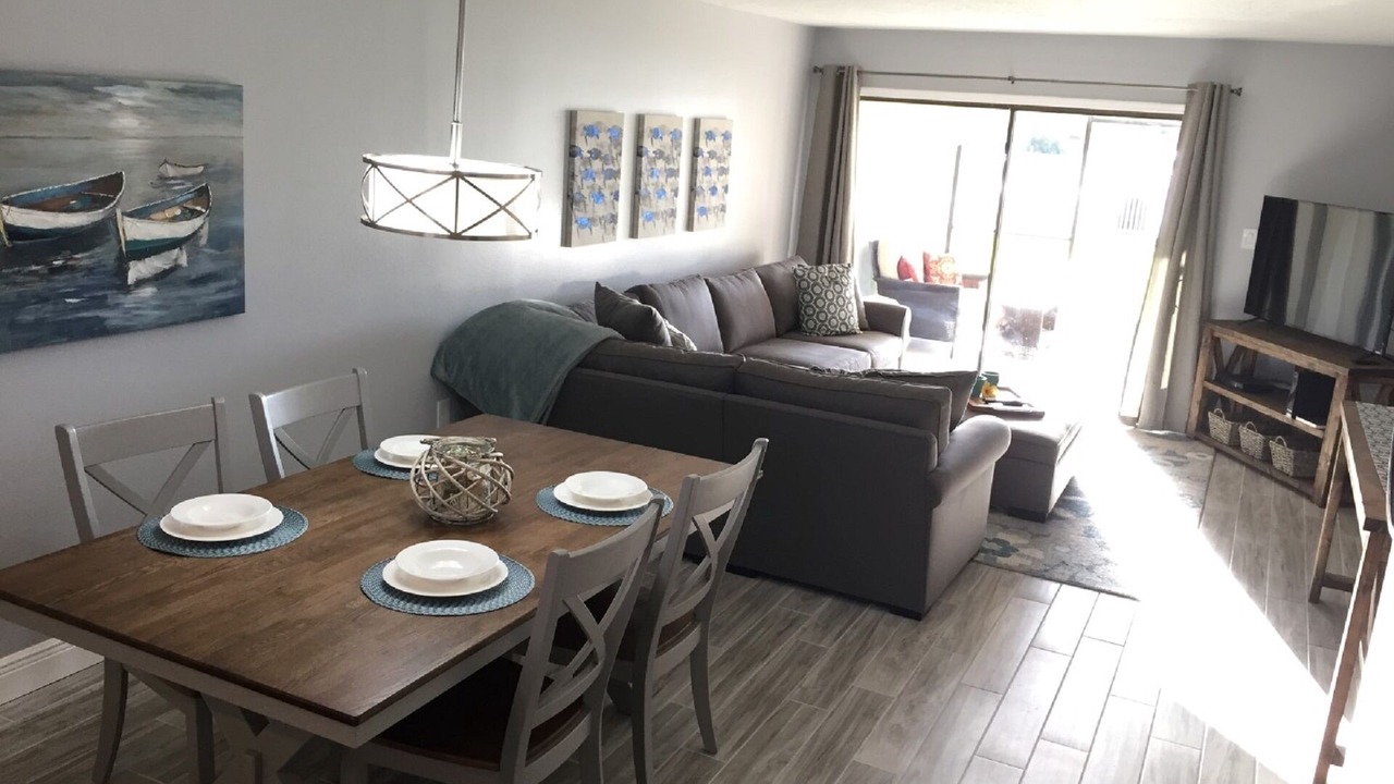 Photo of Livingroom in Cocoa Isles