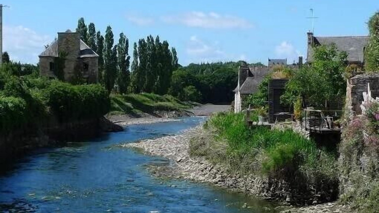 Photo of Others in La Roche-Derrien