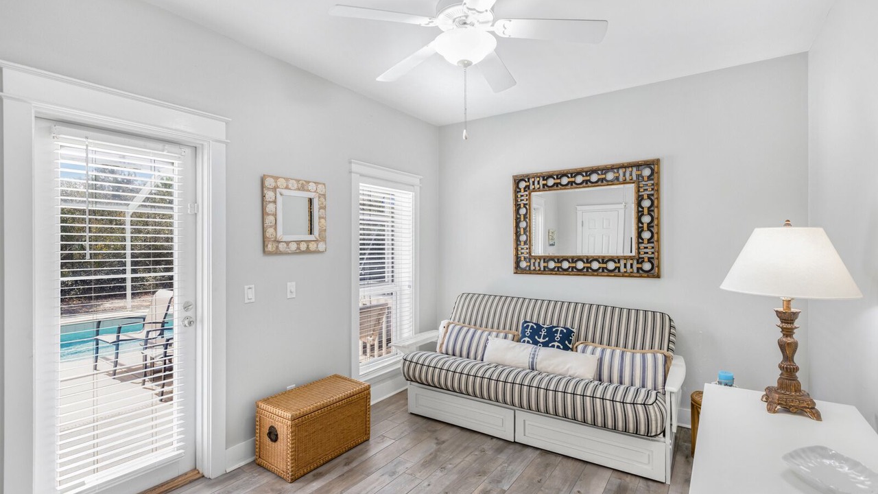 Photo of Livingroom in Seacrest
