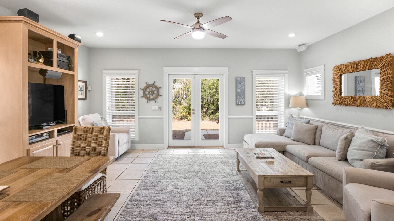 Photo of Livingroom in Seacrest