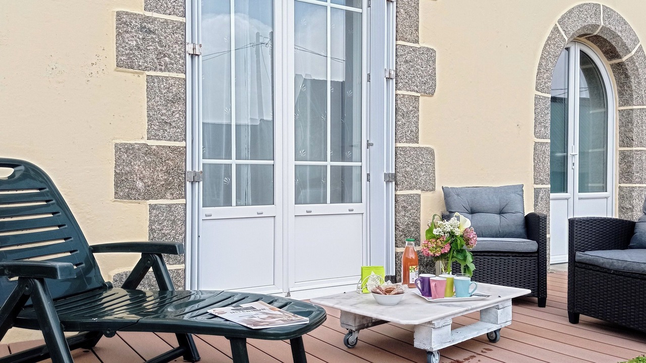 Photo of Patio Balcony in Saint-Pol-de-Leon