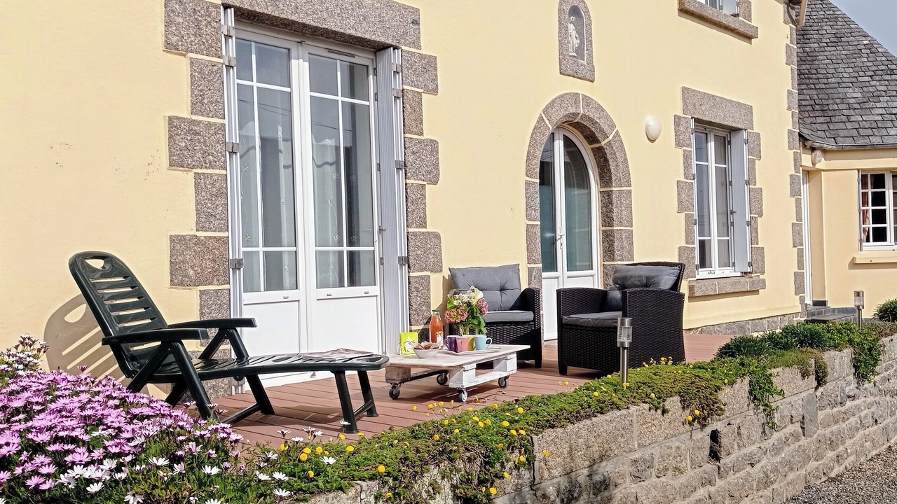Photo of Patio Balcony in Saint-Pol-de-Leon