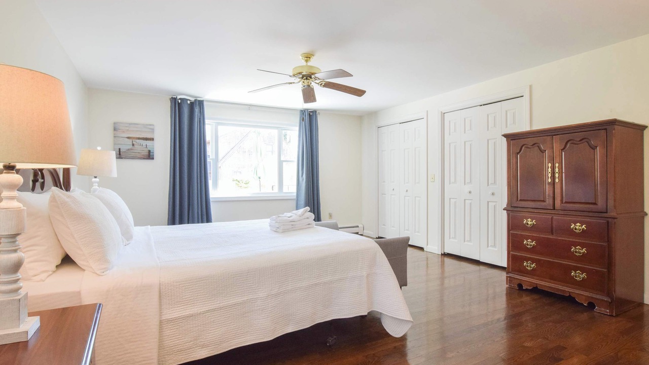 Photo of Bedroom in Orleans