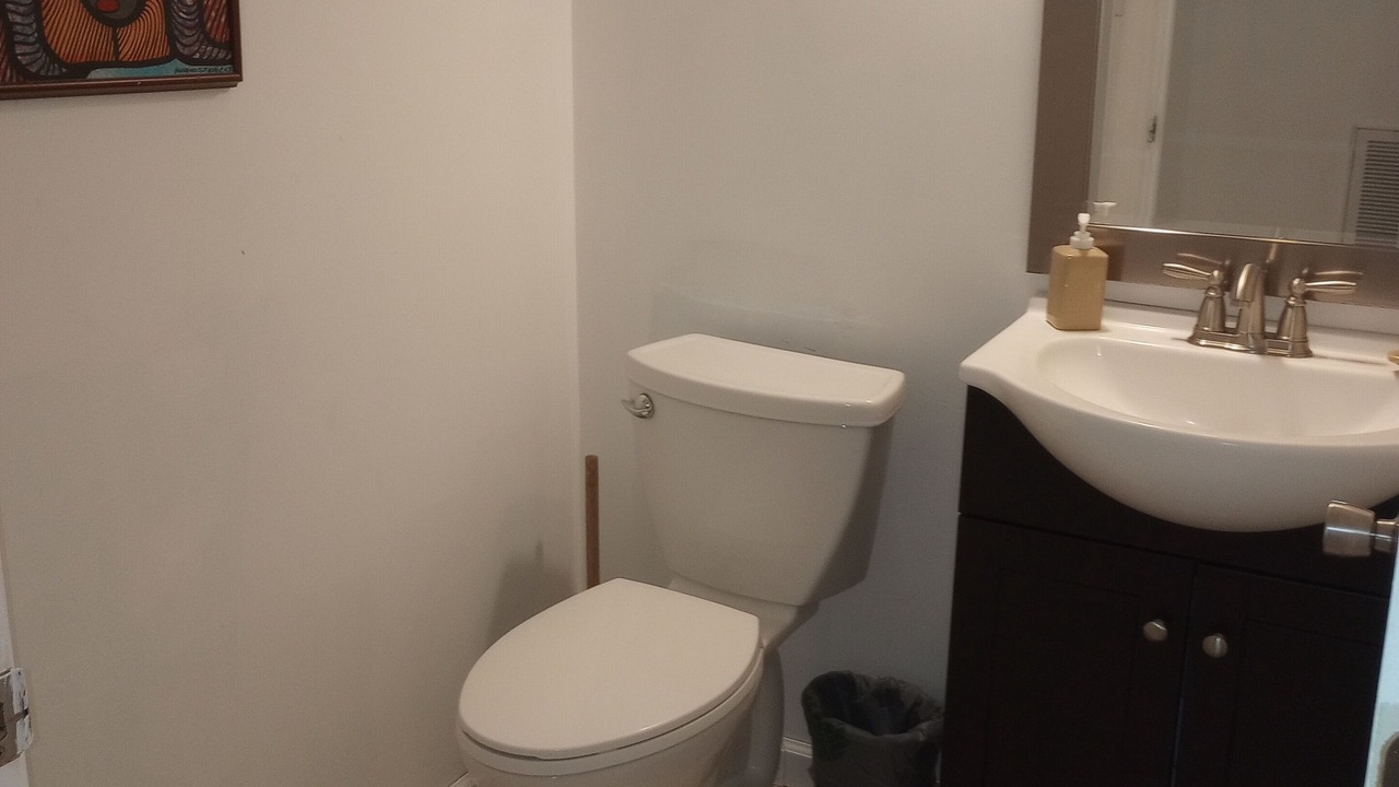 Photo of Bathroom in Mosby
