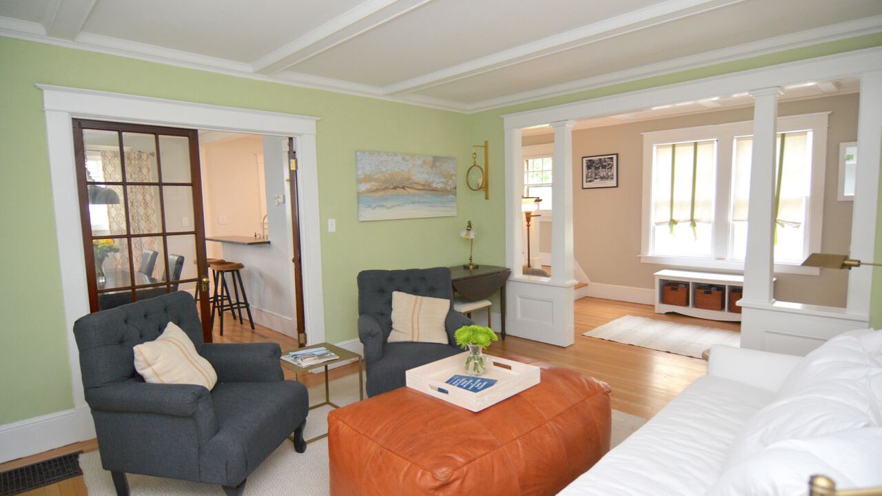 Photo of Livingroom in Saratoga Springs