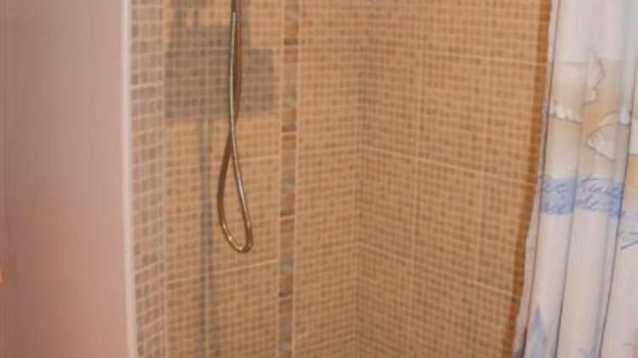 Photo of Bathroom in Treffiagat