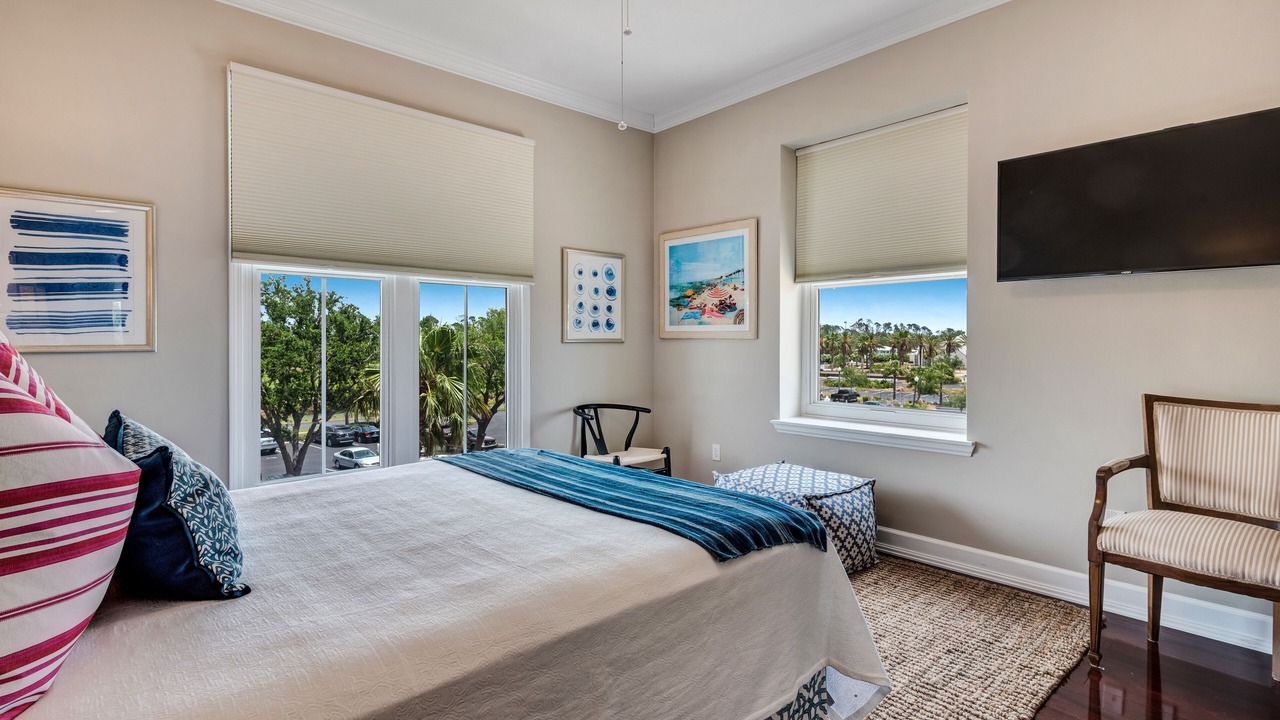 Photo of Bedroom in Upper Grand Lagoon