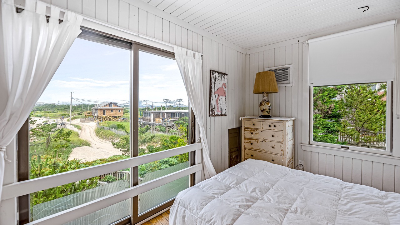 Photo of Bedroom in Ocean Beach