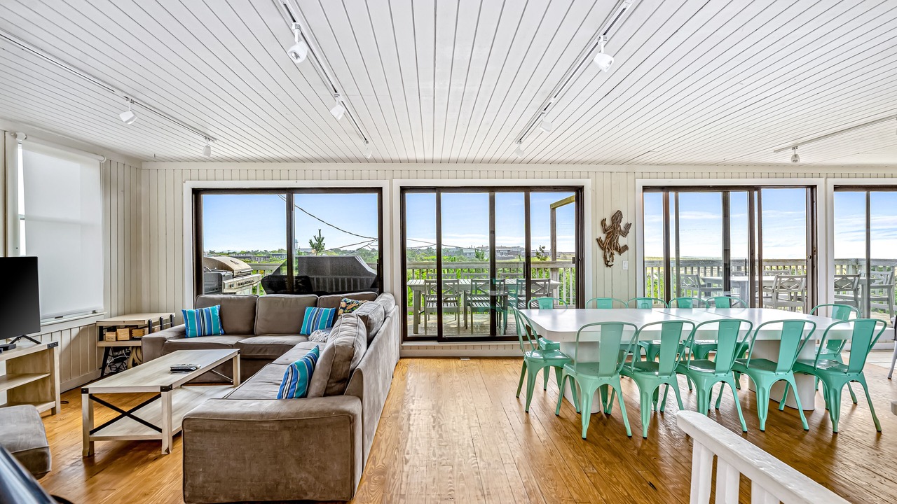 Photo of Livingroom in Ocean Beach