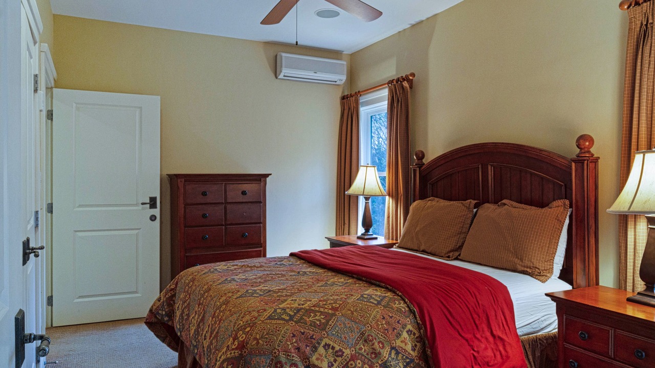 Photo of Bedroom in Proctorsville