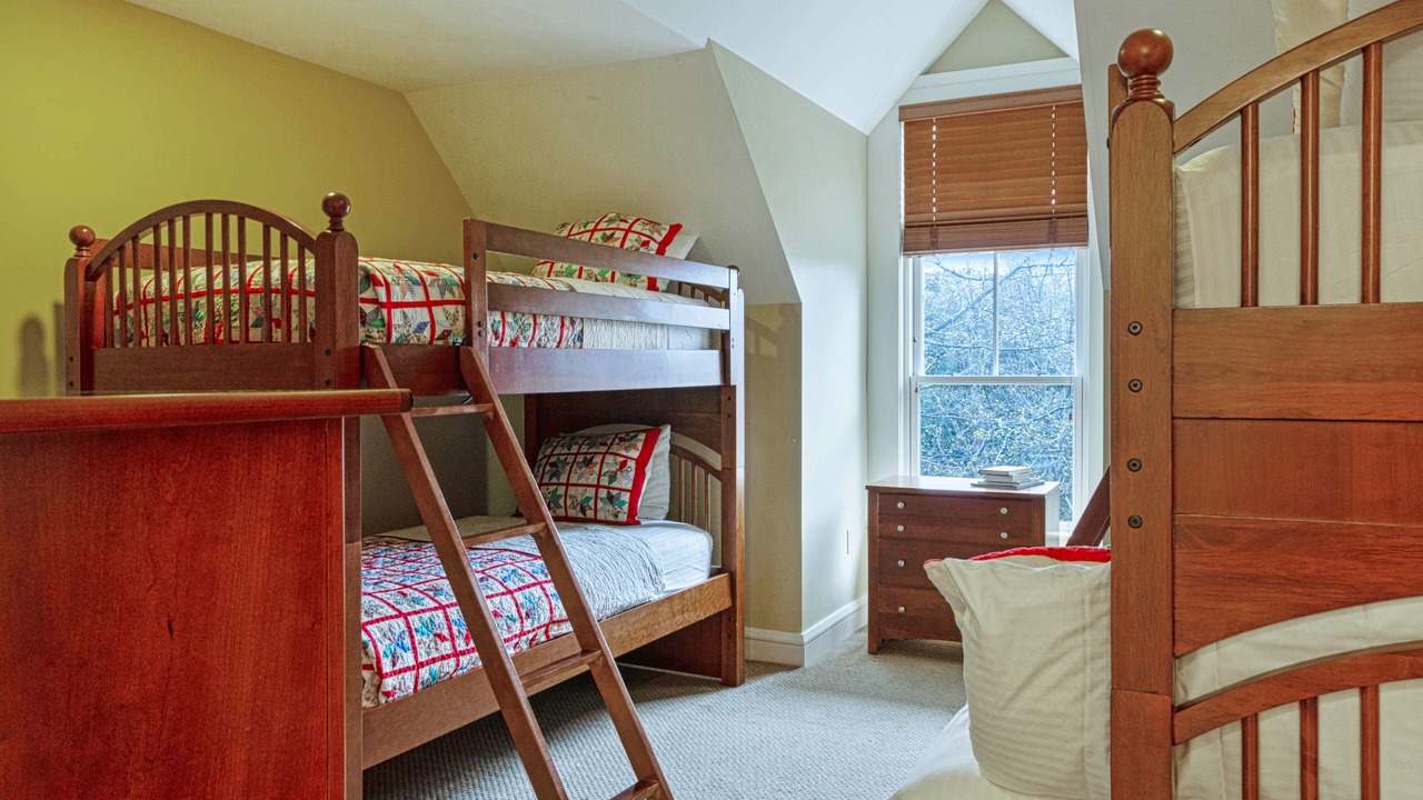 Photo of Bedroom in Proctorsville