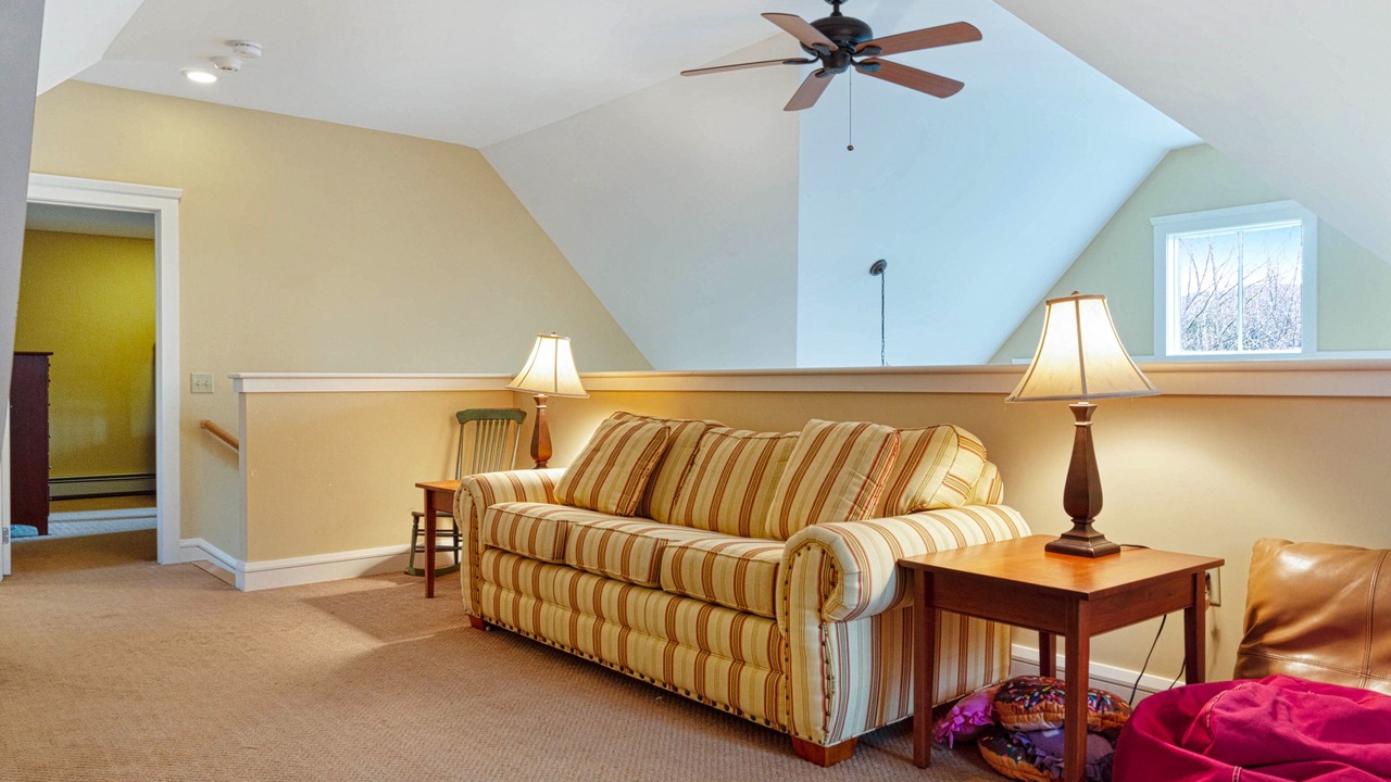 Photo of Livingroom in Proctorsville