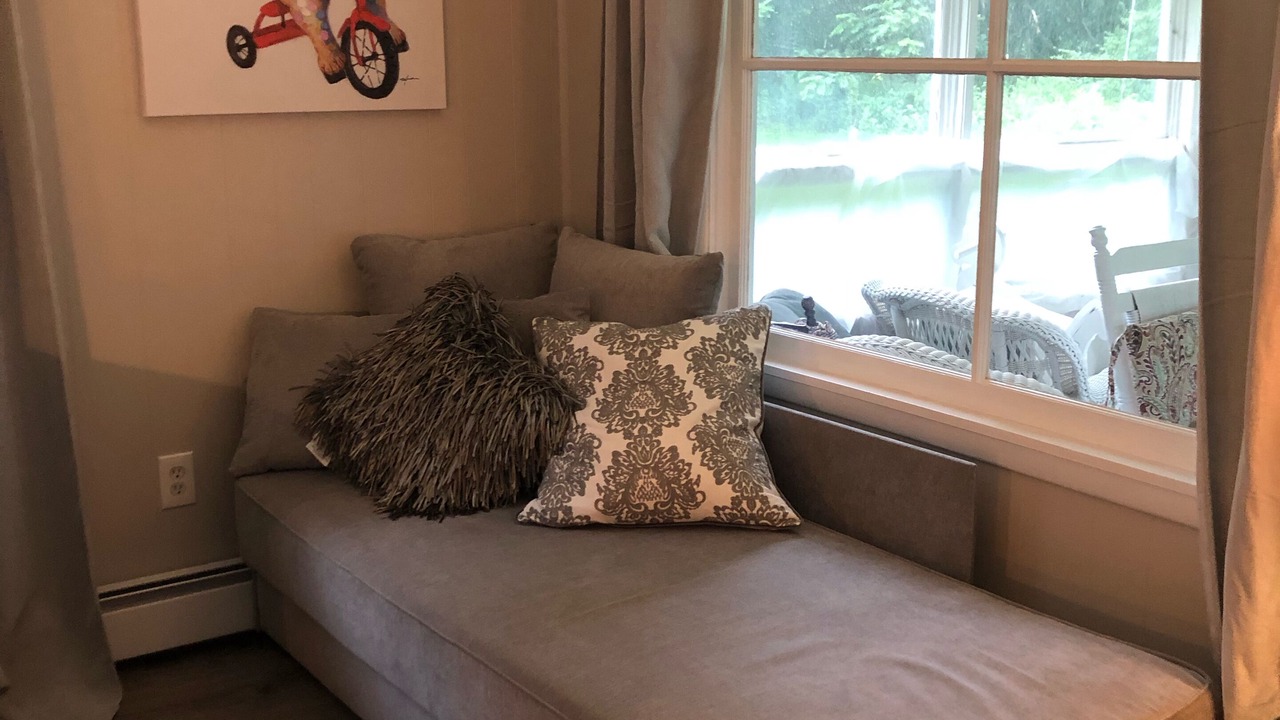 Photo of Livingroom in Saratoga Springs