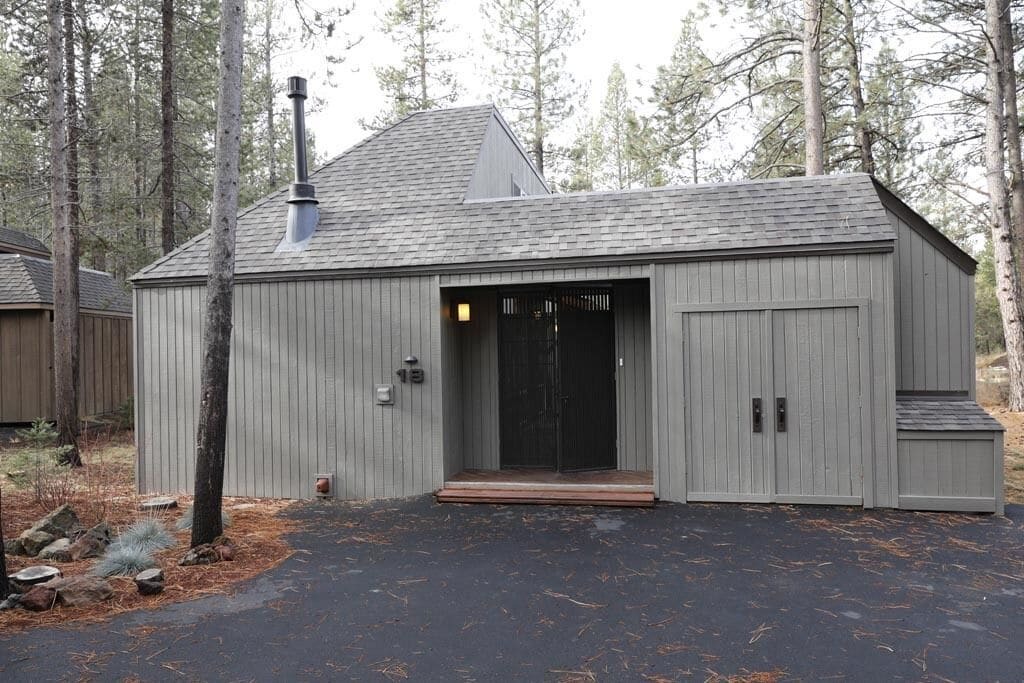 Photo of Buildings in Sunriver