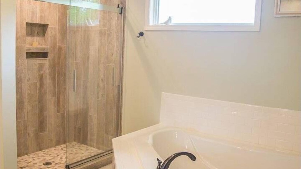 Photo of Bathroom in Hiwassee