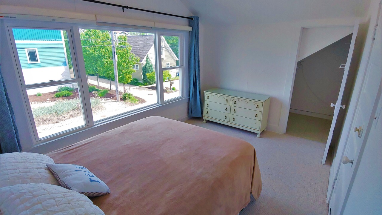 Photo of Bedroom in Michigan City
