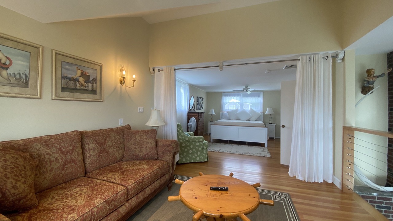 Photo of Livingroom in East Falmouth