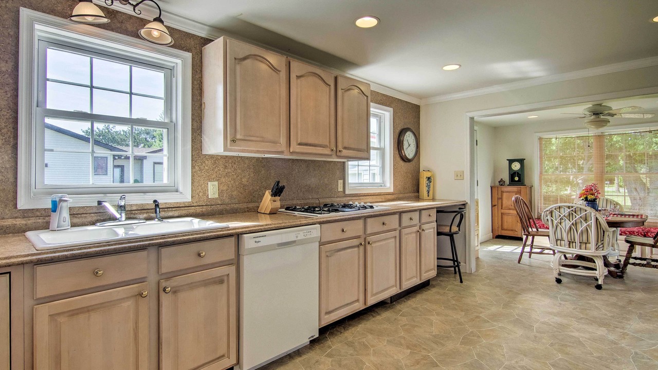 Photo of Kitchen in Davis Wharf