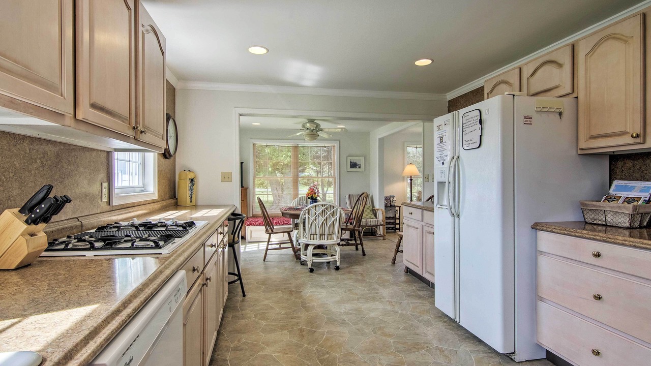 Photo of Kitchen in Davis Wharf