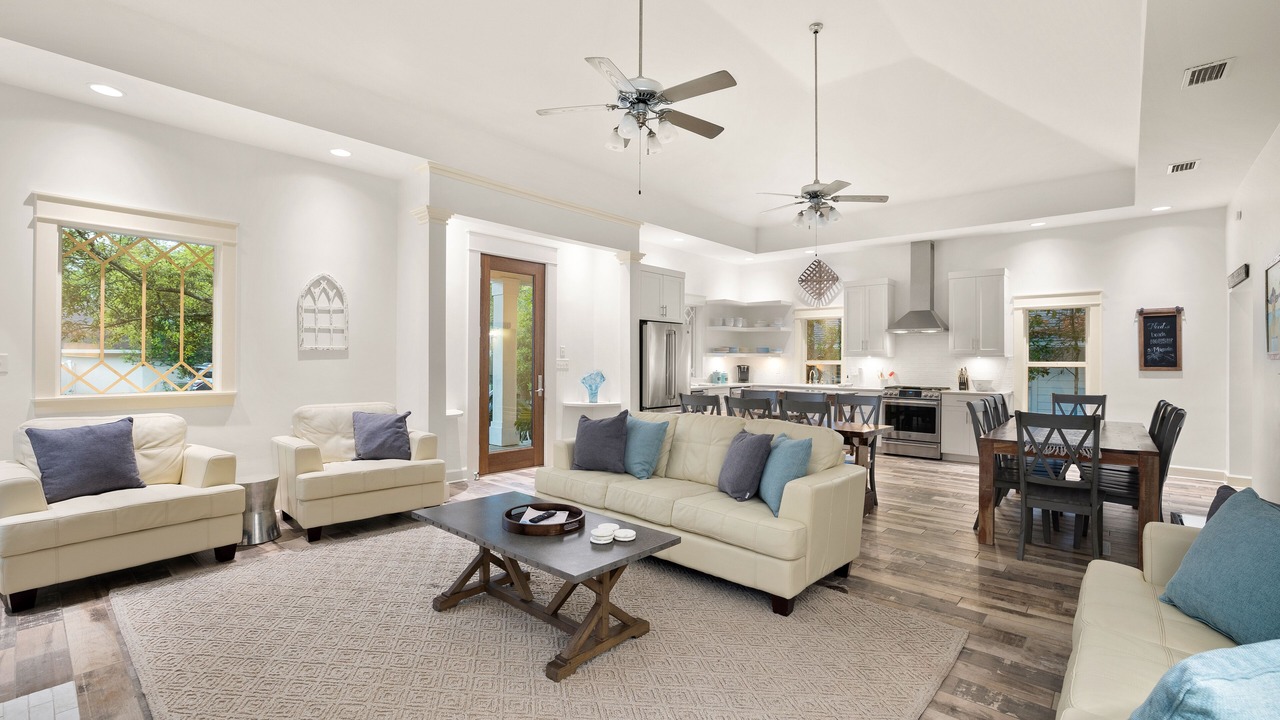 Photo of Livingroom in Grayton Beach