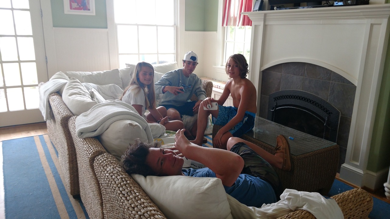 Photo of Livingroom in White Stone