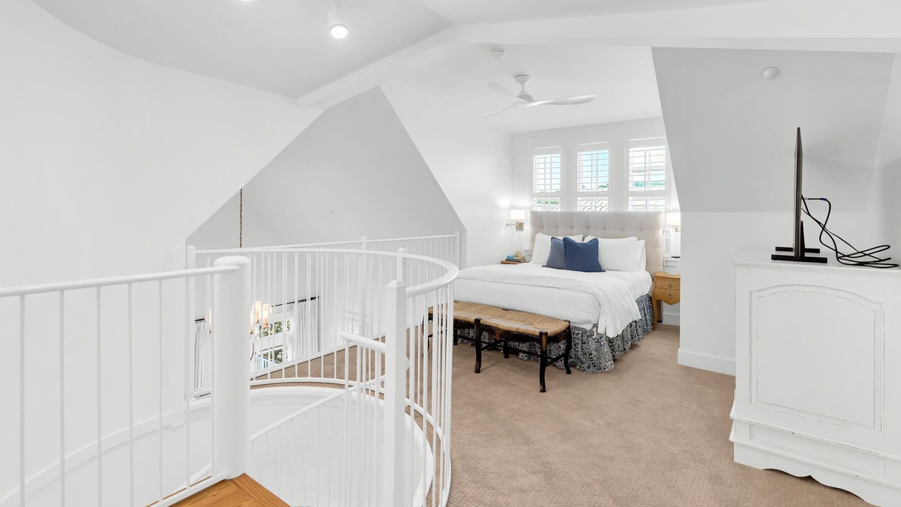 Photo of Bedroom in Beach District