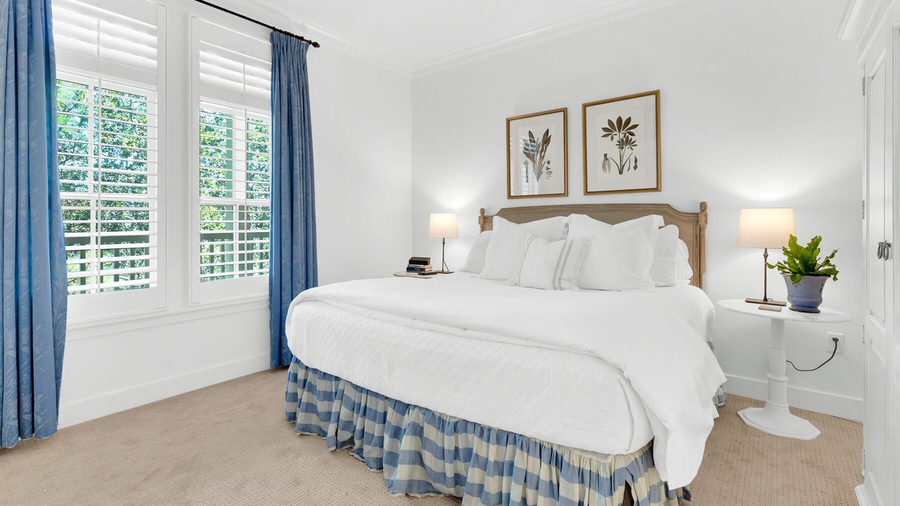 Photo of Bedroom in Beach District